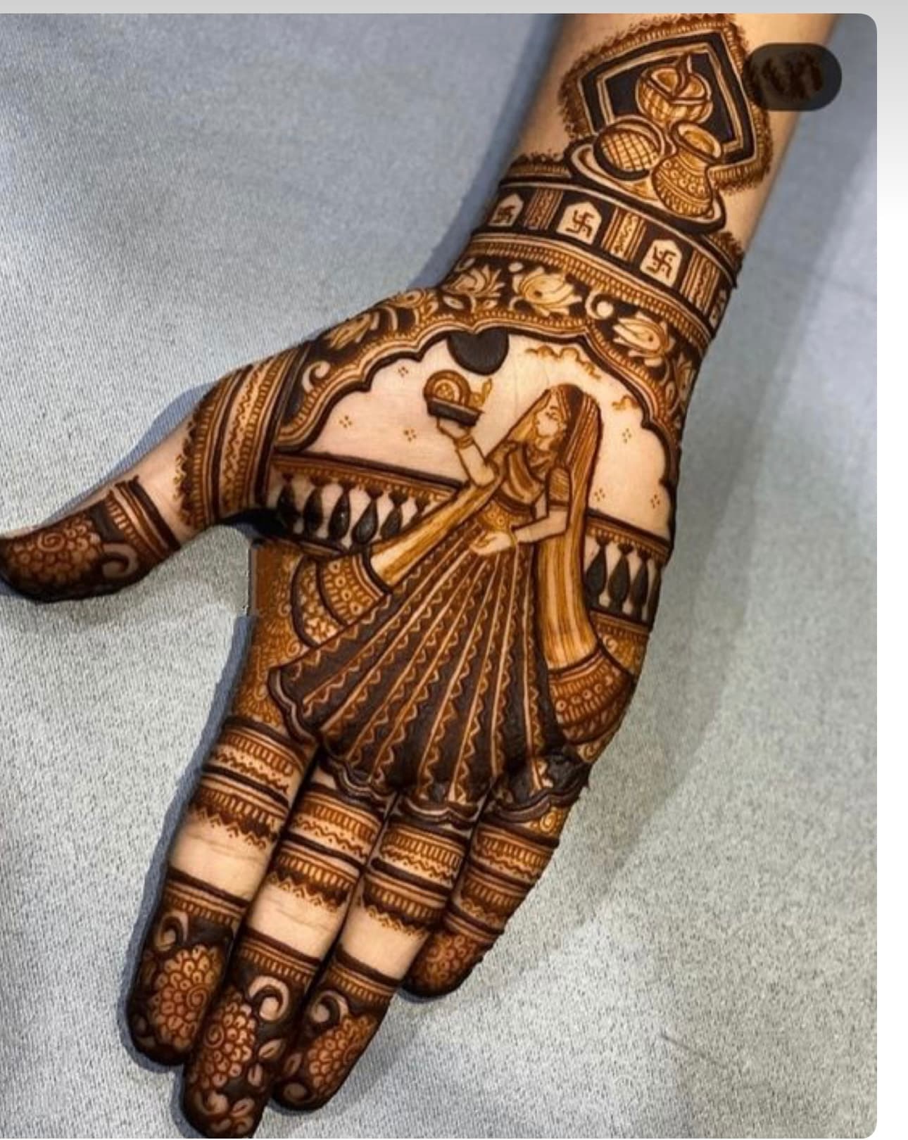 Karwa Chauth Mehndi Design - Traditional henna for Karwa Chauth